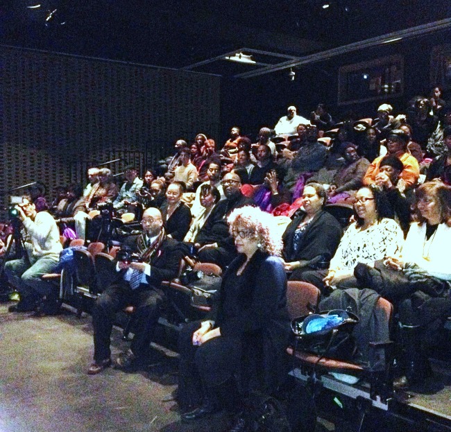 Daughters-of-the-Dust-Director-Julie-Dash-sitting-in-audience-at-Harlem-MIST 650x623